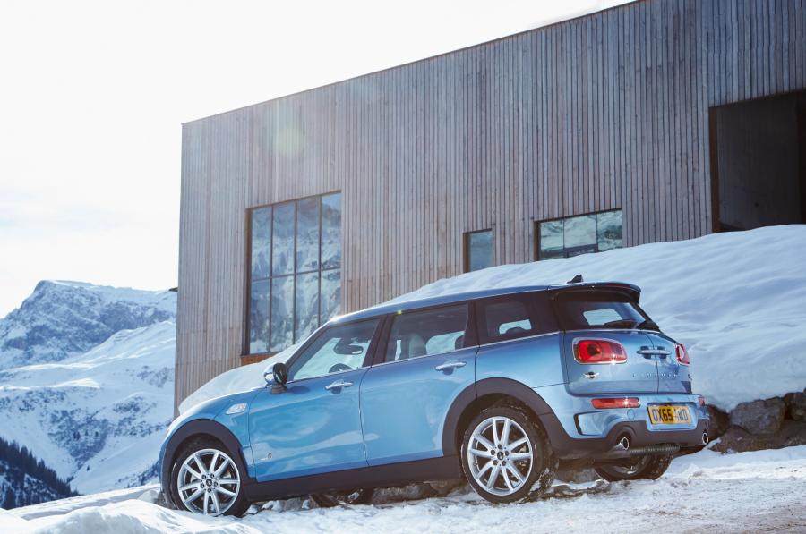  Mini Cooper S Clubman ALL4 2016 года  (фото 19 из 37)